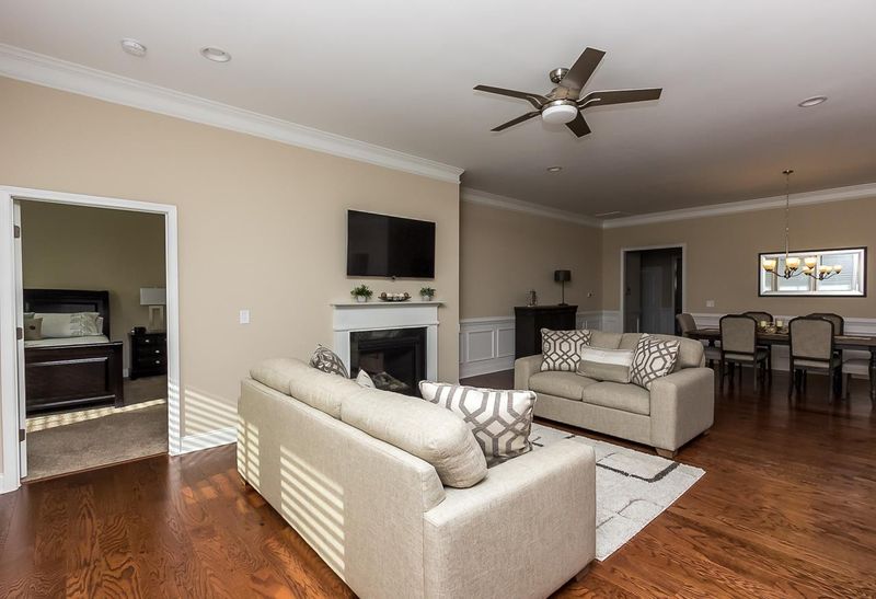 7556 Oakberry Dr, Raleigh, NC 27616