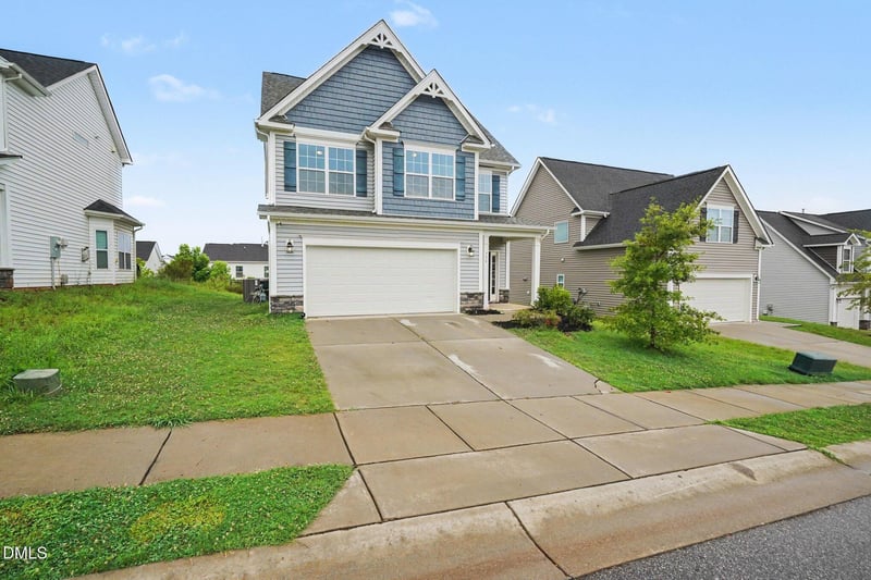 756 Lakemont Dr, Clayton, NC 27520