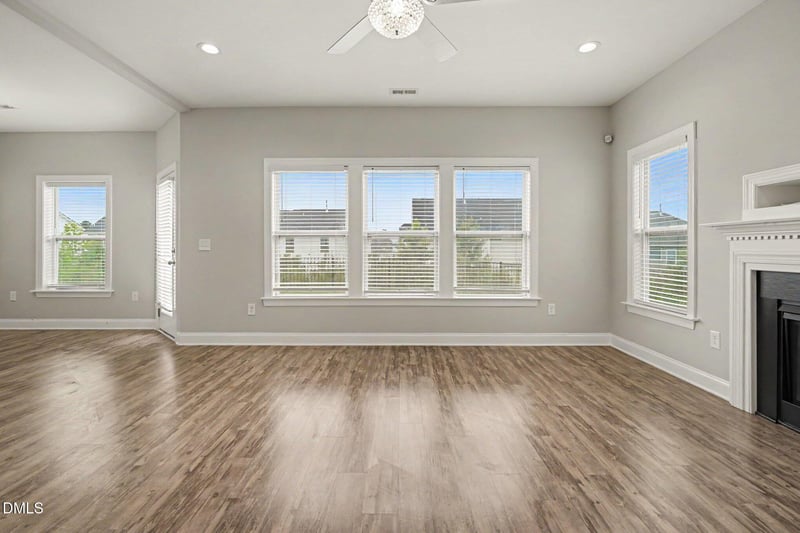 756 Lakemont Dr, Clayton, NC 27520