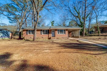 7560 Carrollburg Dr, Fayetteville, NC 28303