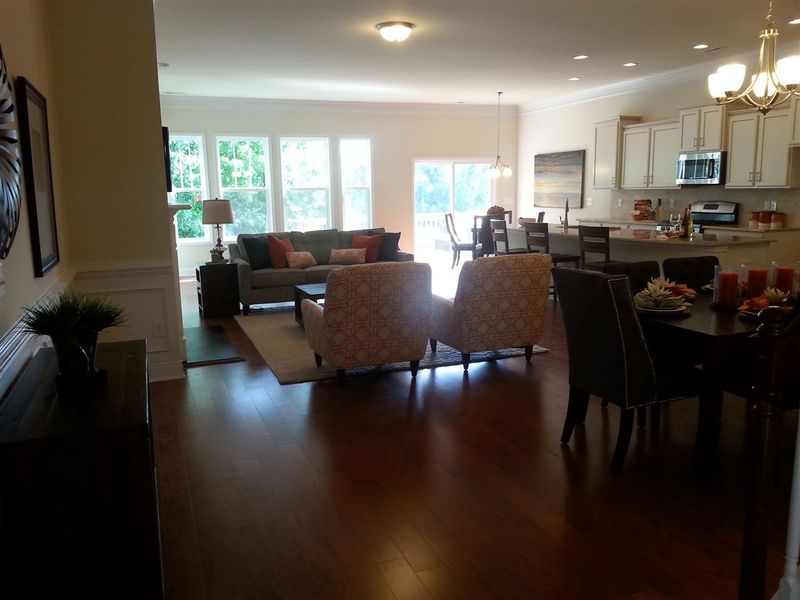 7565 Oakberry Dr, Raleigh, NC 27616
