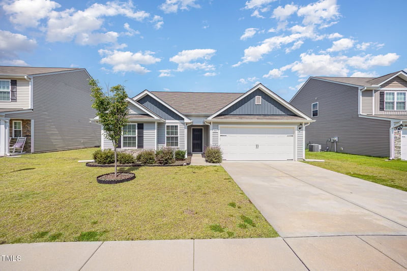 757 Frosty Way, Zebulon, NC 27597