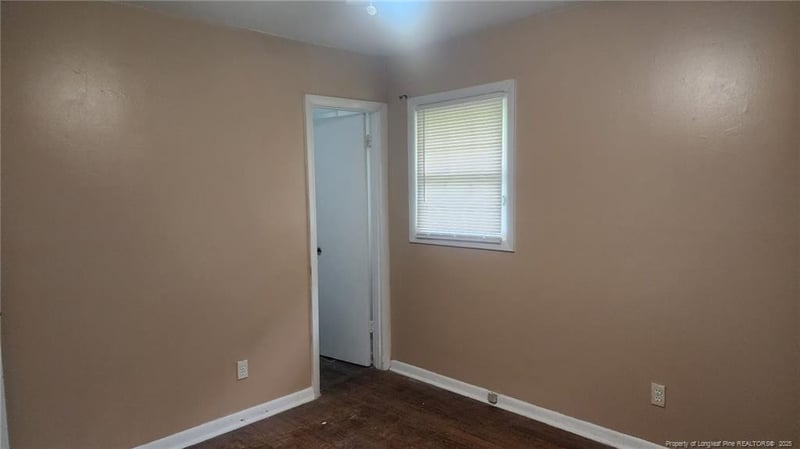 757 Newport Rd, Fayetteville, NC 28314