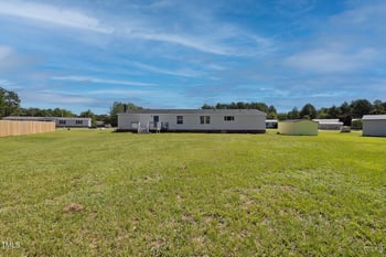 757 Precision Ct, Hope Mills, NC 28348