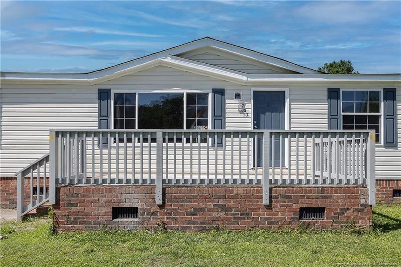 757 Precision Ct, Hope Mills, NC 28348