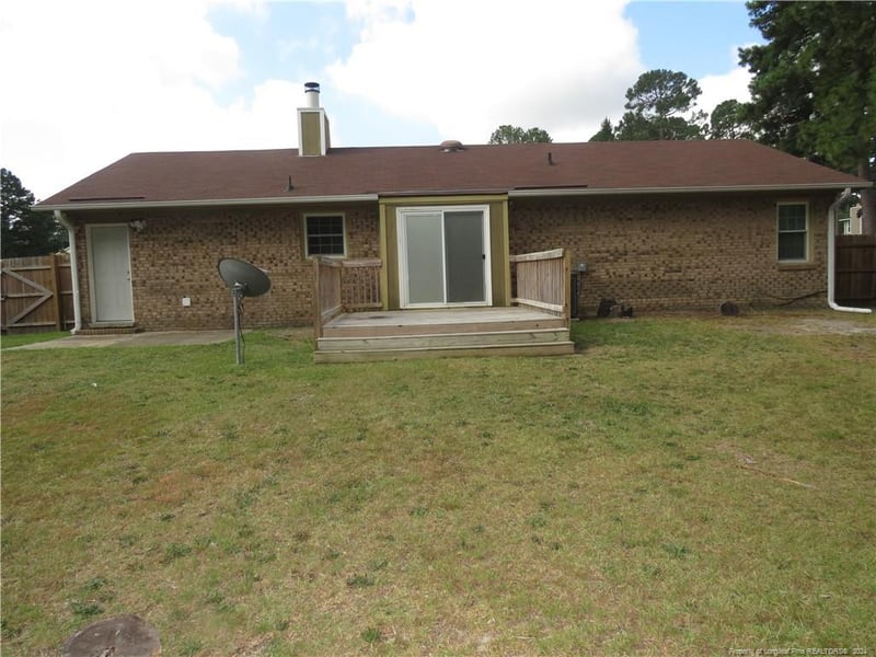 7578 Beverly Dr, Fayetteville, NC 28314