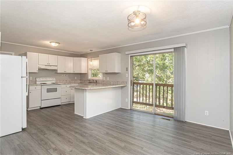 758 Amber Dr, Fayetteville, NC 28311