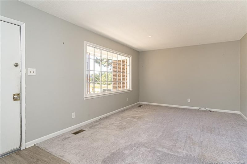 758 Amber Dr, Fayetteville, NC 28311