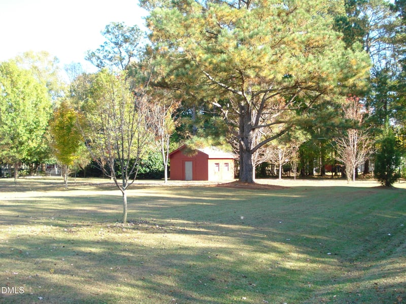 758 Antioch Church Rd, Dunn, NC 28334