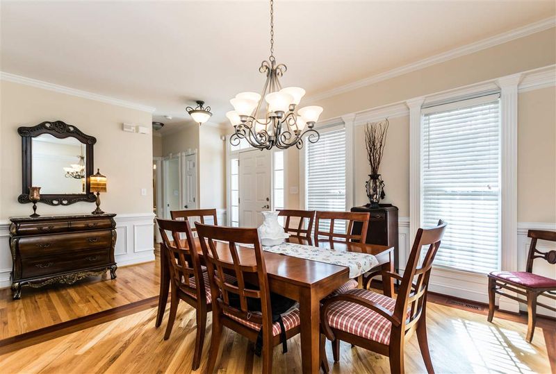 758 Parkridge Dr, Clayton, NC 27527