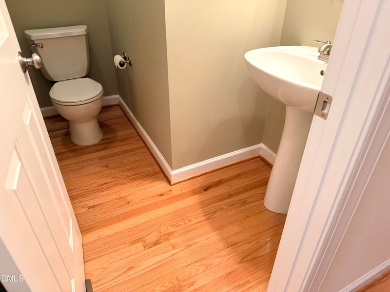 758 Parkside Townes Ct, Wake Forest, NC 27587