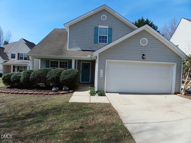 758 Sycamore Springs Dr, Fuquay Varina, NC 27526