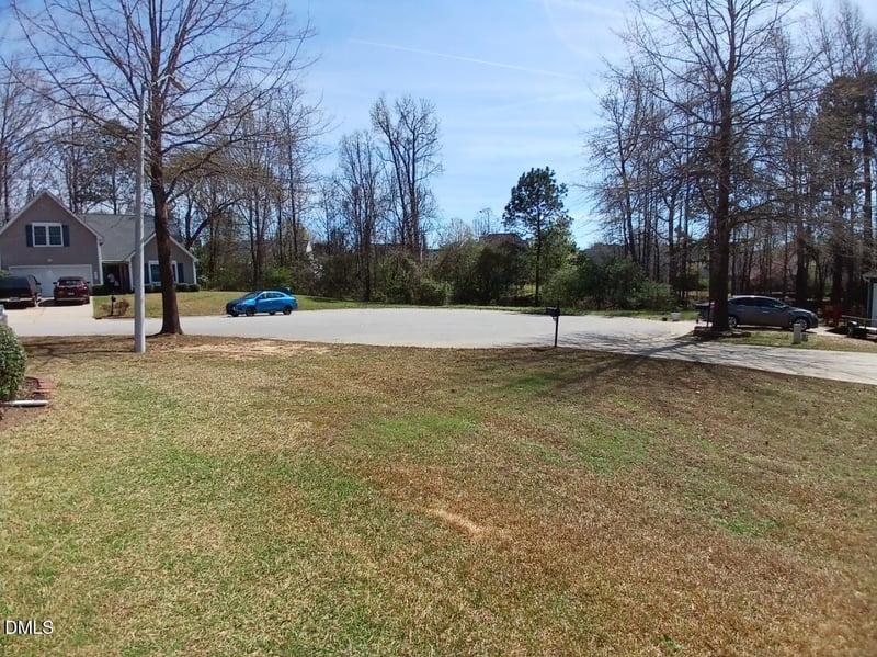 758 Sycamore Springs Dr, Fuquay Varina, NC 27526