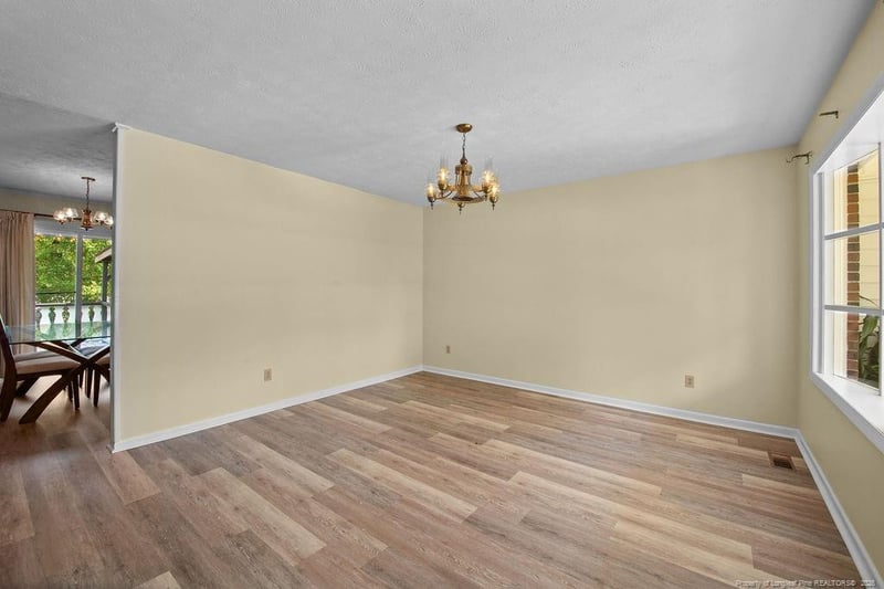 7588 Deerwood Dr, Fayetteville, NC 28303