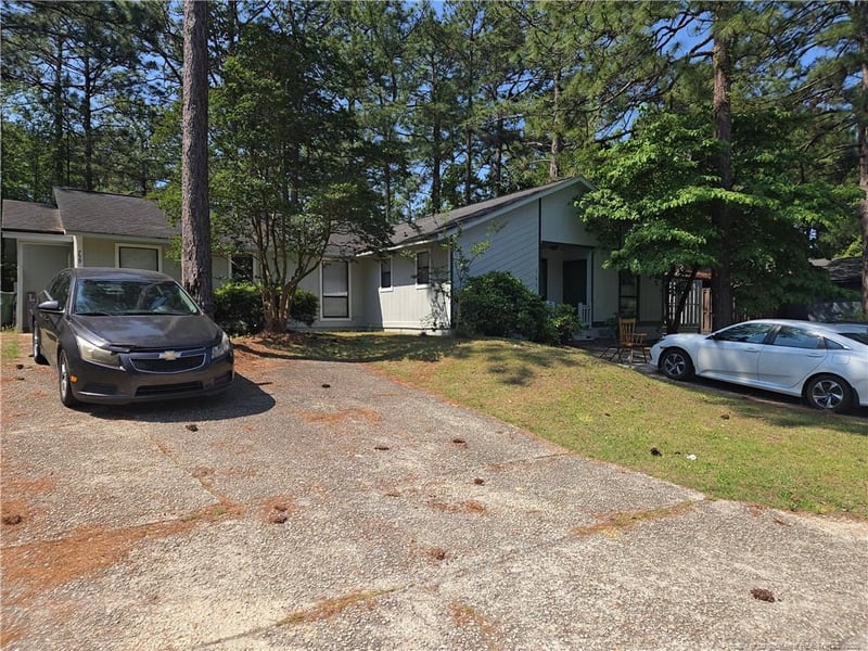 759-763 Hedgelawn Way, Fayetteville, NC 28311