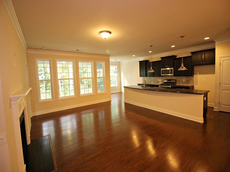 7592 Oakberry Dr, Raleigh, NC 27616