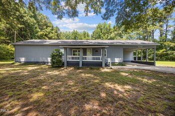 7595 Clayton Blvd #B, Clayton, NC 27520
