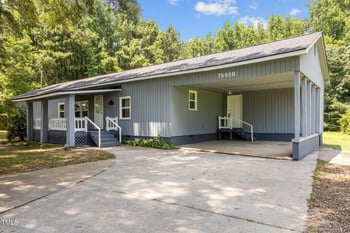 7595 Clayton Blvd #B, Clayton, NC 27520