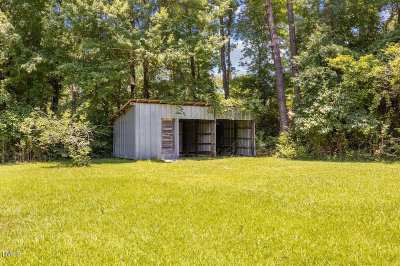 7595 Clayton Blvd #B, Clayton, NC 27520