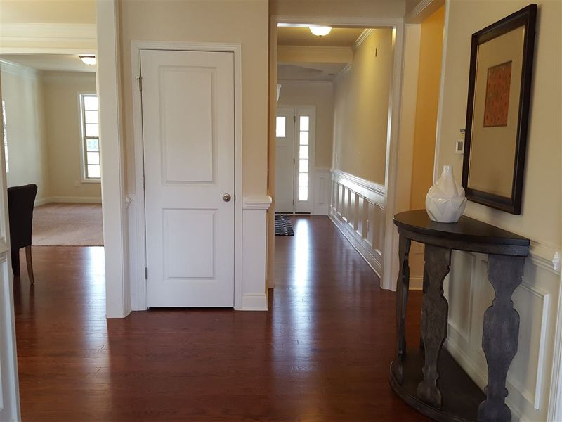 7596 Oakberry Dr, Raleigh, NC 27616