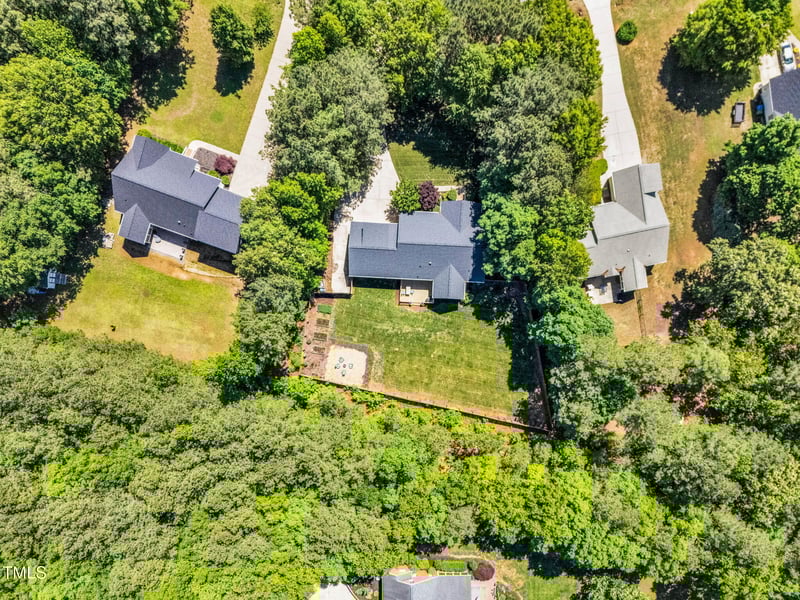 76 Bergeson Ct, Fuquay Varina, NC 27526