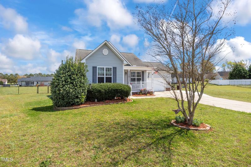 76 Burke Ct, Smithfield, NC 27577
