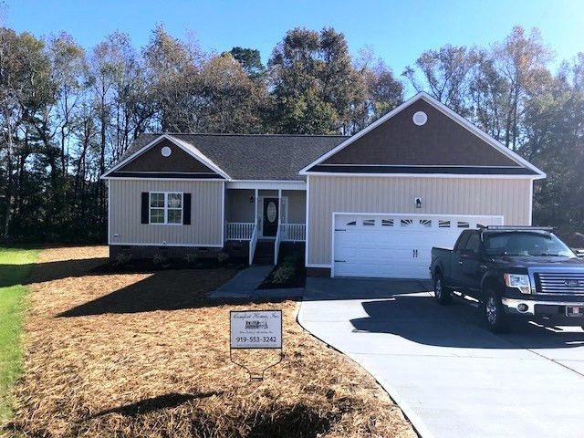 76 Clarendon Ct, Angier, NC 27501