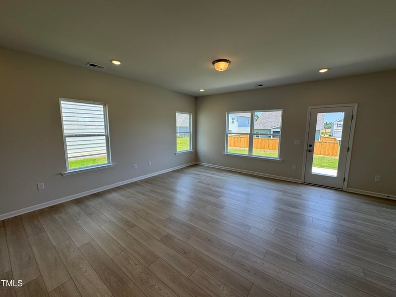 76 Commons Cir, Clayton, NC 27520