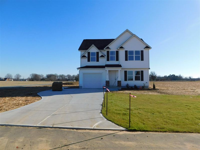 76 Falling Leaf Ln, Benson, NC 27504