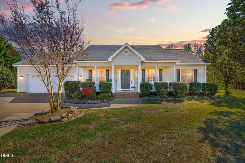 76 Fernway Cir, Fuquay Varina, NC 27526