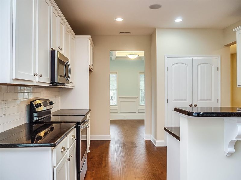 76 Foxtail Ct, Clayton, NC 27520