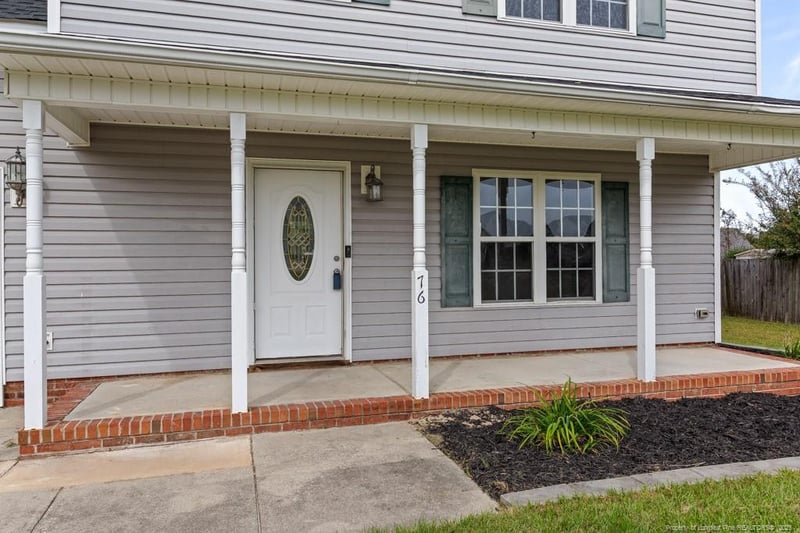76 Lansing Ct, Sanford, NC 27332