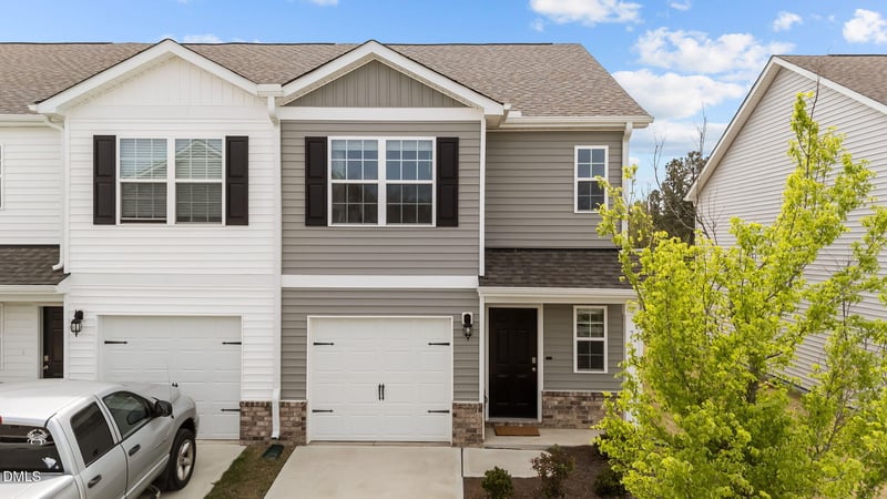 76 March Creek Dr, Fuquay Varina, NC 27526