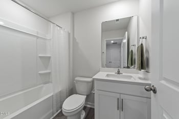 76 March Creek Dr, Fuquay Varina, NC 27526