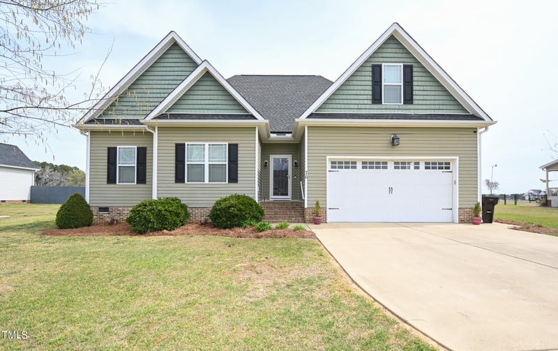 76 Natures Way, Dunn, NC 28334