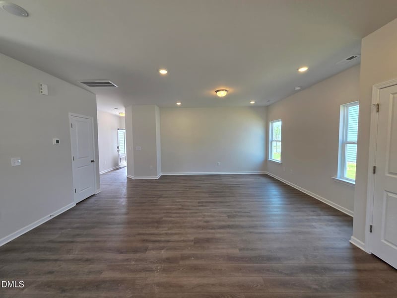 76 Oyster Tabby Dr, Lillington, NC 27546