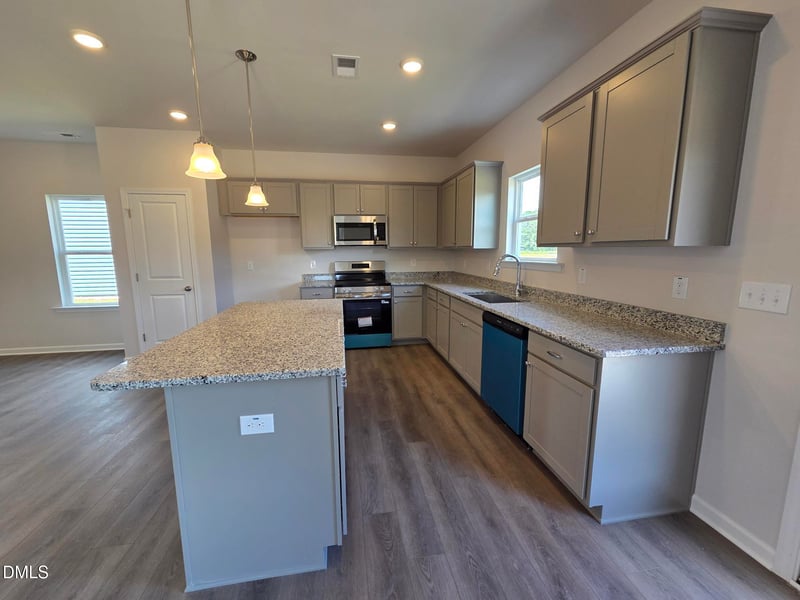76 Oyster Tabby Dr, Lillington, NC 27546