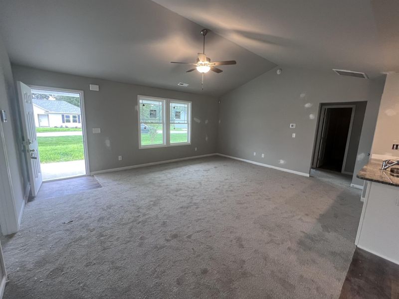 76 Perkins Ave, Selma, NC 27576