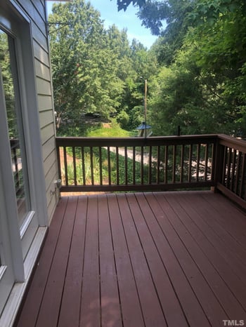 7601 Astoria Pl, Raleigh, NC 27612