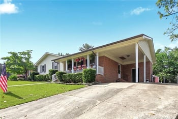 7601 Jennings Ln, Fayetteville, NC 28303