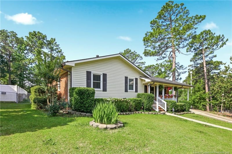 7601 Jennings Ln, Fayetteville, NC 28303