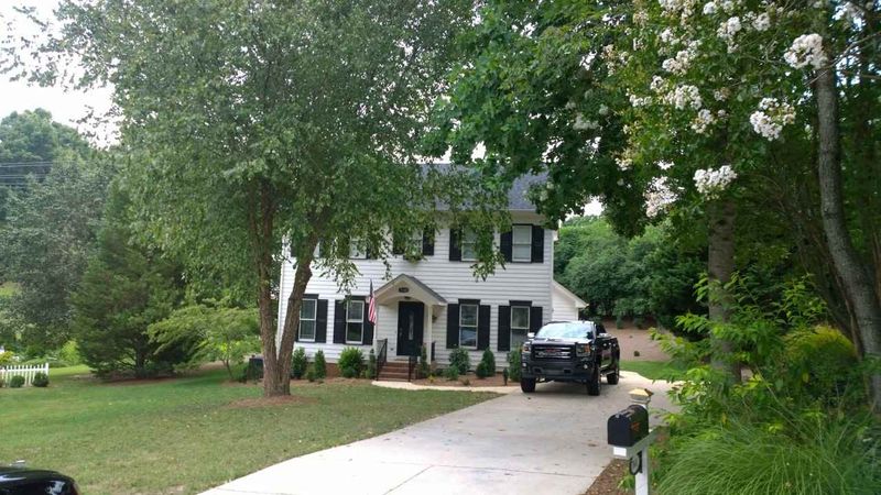 7601 Pebblestone Ct, Raleigh, NC 27613