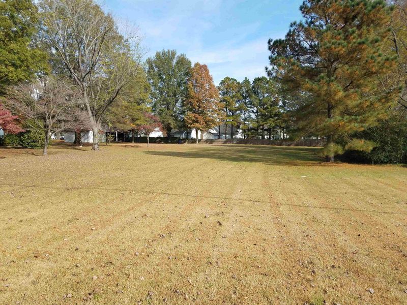 7601 Purfoy Rd, Fuquay Varina, NC 27526