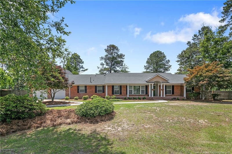 7601 Siple Ave, Fayetteville, NC 28304