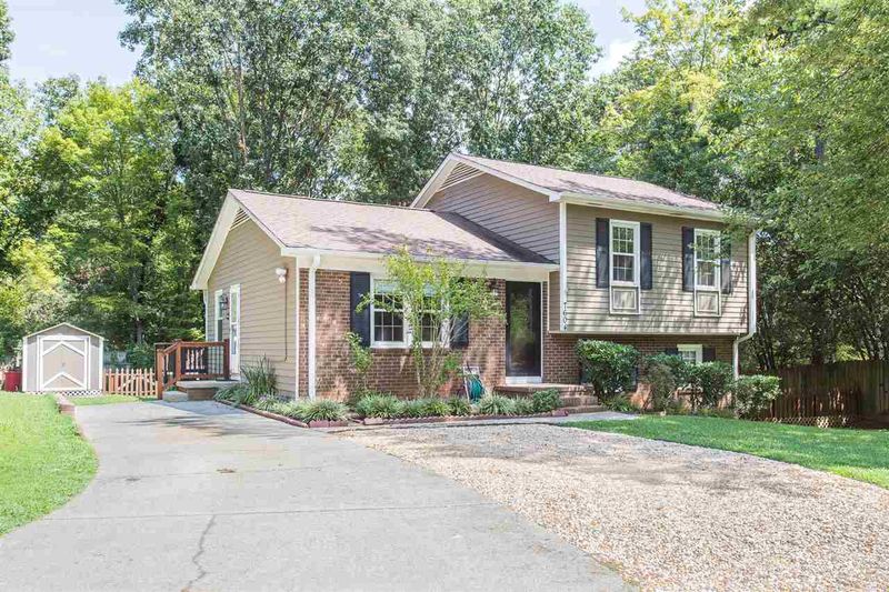 7604 Copper Mine Ln, Raleigh, NC 27615
