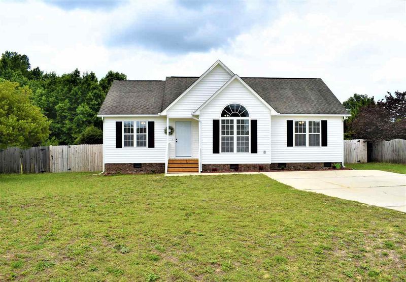 7604 Lilly Pond Ln, Fuquay Varina, NC 27526
