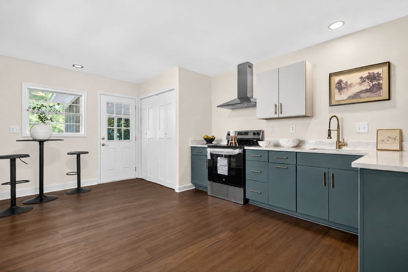 7604 Longstreet Dr, Raleigh, NC 27615