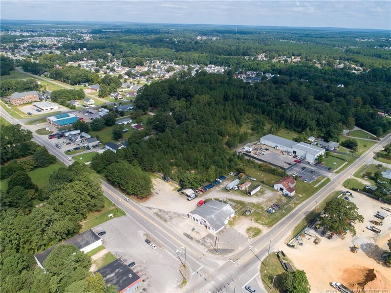 7604 Raeford Rd, Fayetteville, NC 28304