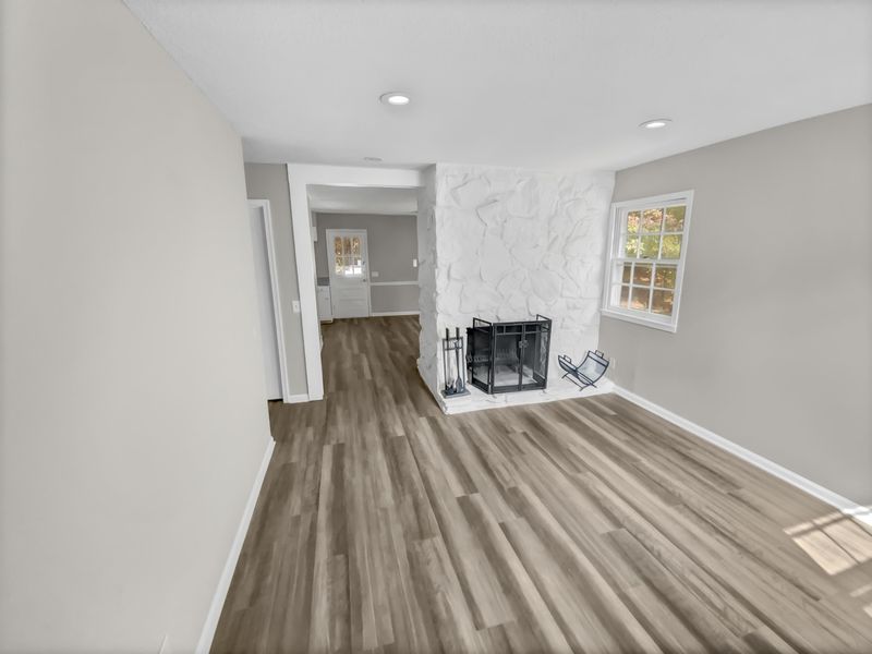 7604 Stuart Dr, Raleigh, NC 27615