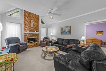 7605 Pats Branch Dr, Raleigh, NC 27612